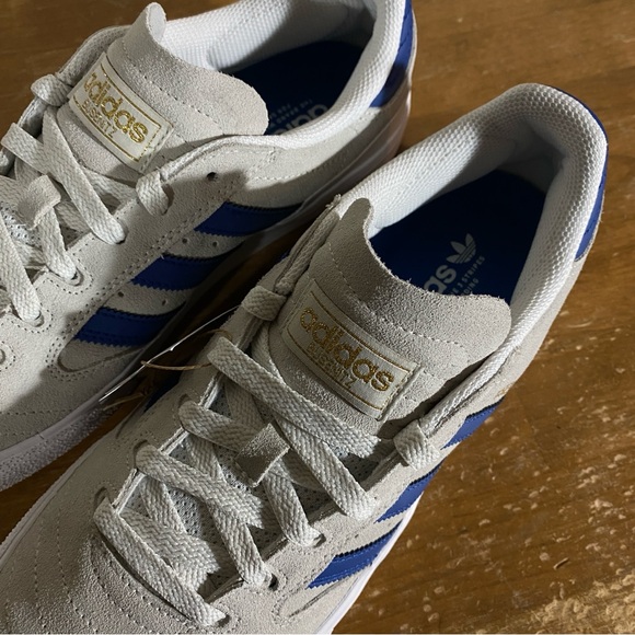 Size 9.5 - adidas Busenitz Vulc 2 Crystal White Royal Blue - Picture 5 of 10